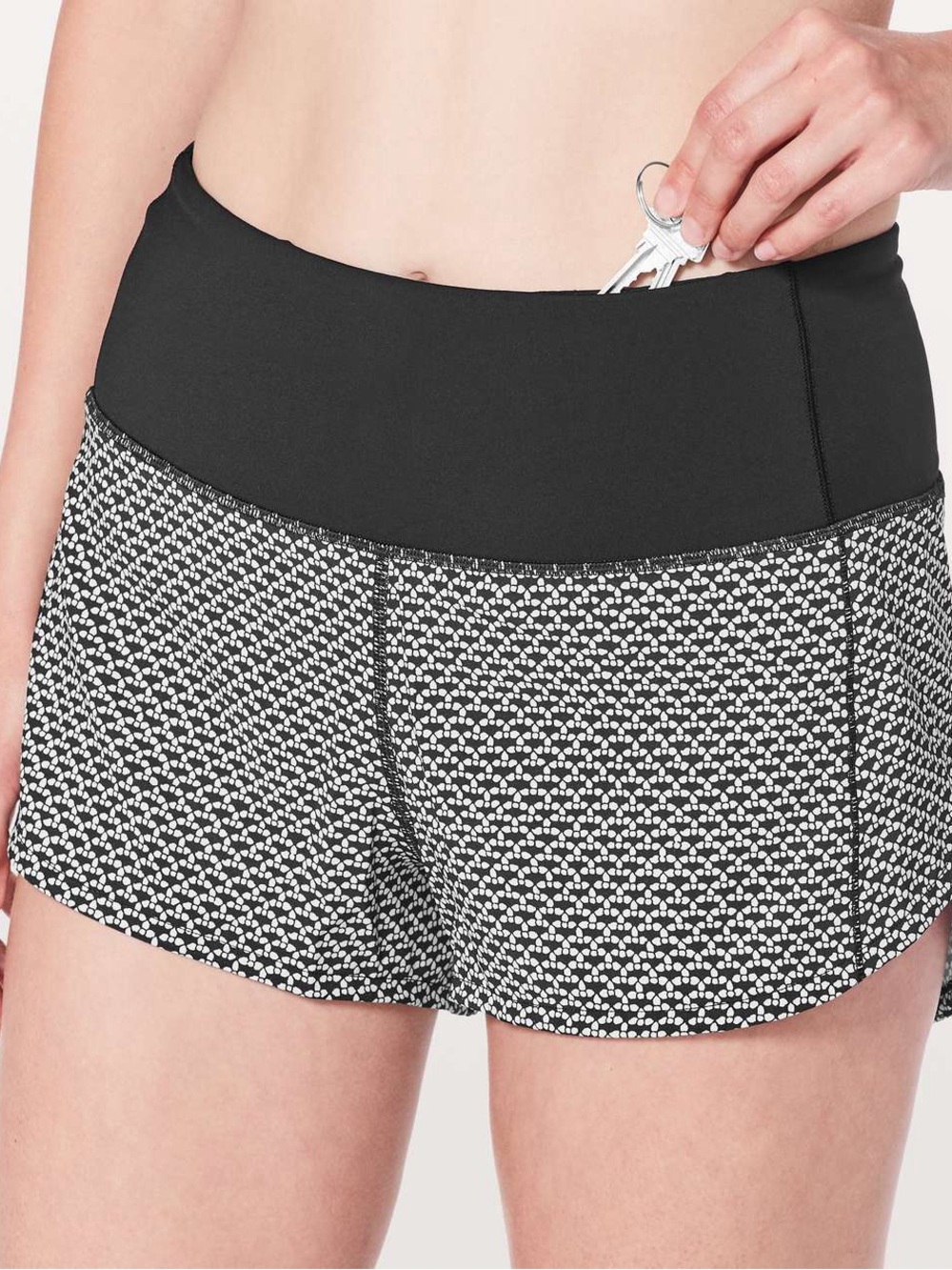 Lululemon Speed-Up Short High Rise 2.5”